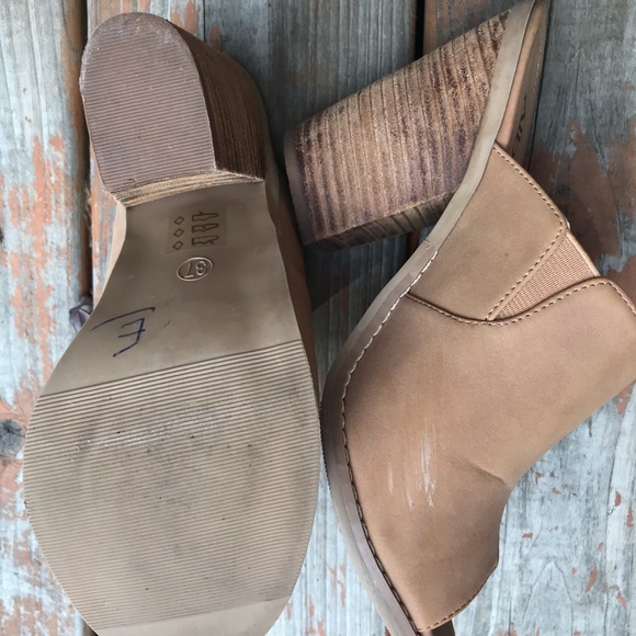 Alberto Mules - Picture 3 of 5